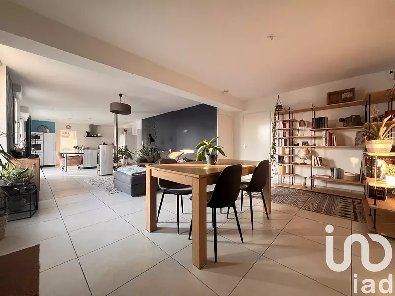 Maison, 210 m²