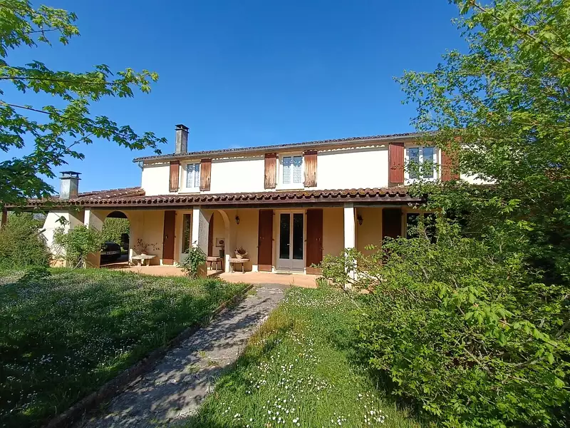 Maison, 207 m²