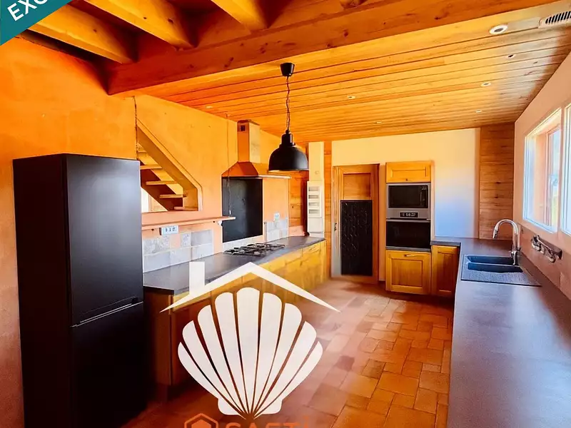Maison, 151 m²