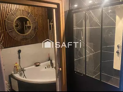 Maison, 271 m²