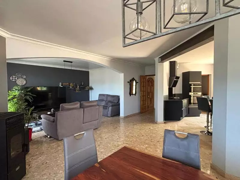 Maison, 175 m²