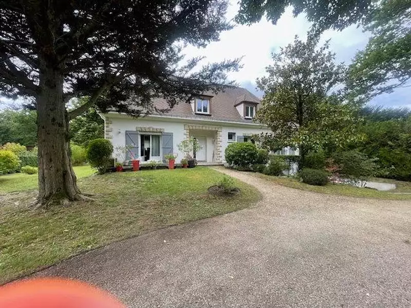 Maison, 255 m²