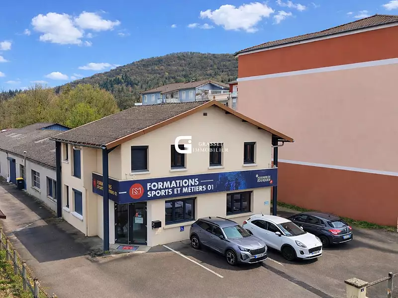 Divers, 200 m²