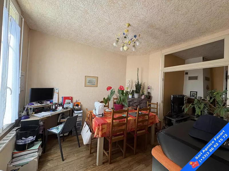 Immeuble, 122,21 m²