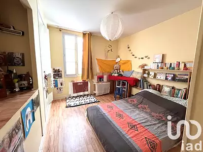 Immeuble, 75 m²
