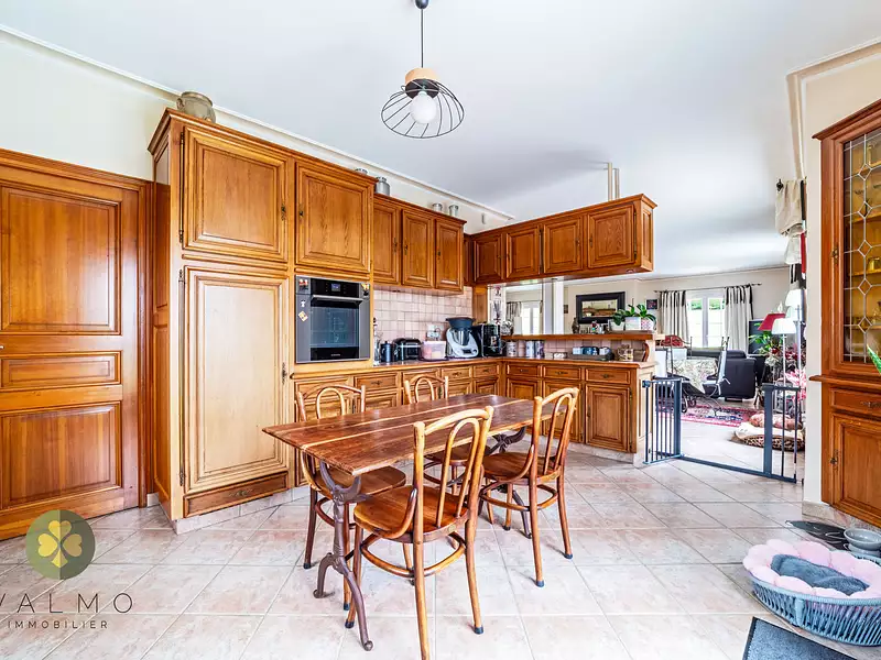 Maison, 266 m²
