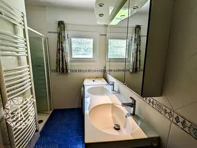 Maison, 184 m²