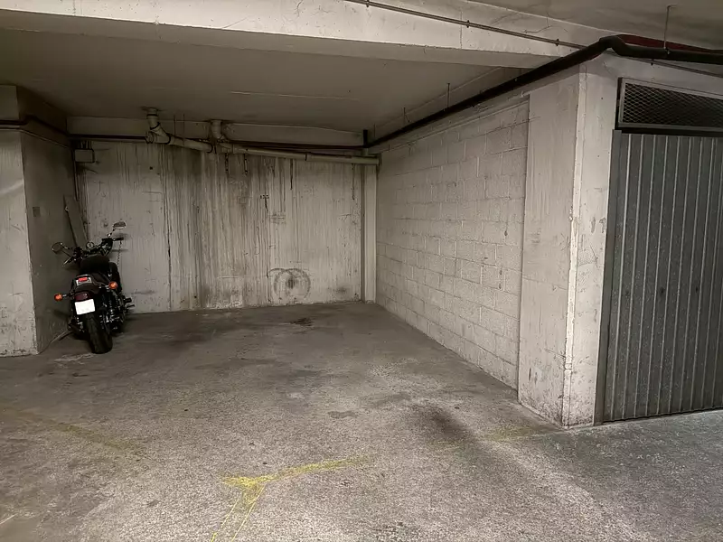 Parking, 12 m²