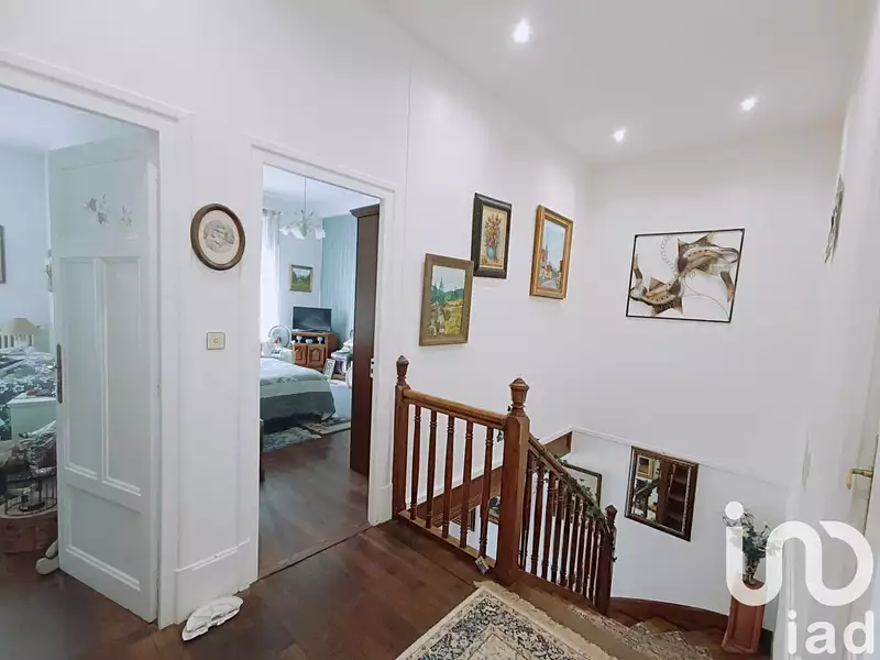 Maison, 250 m²