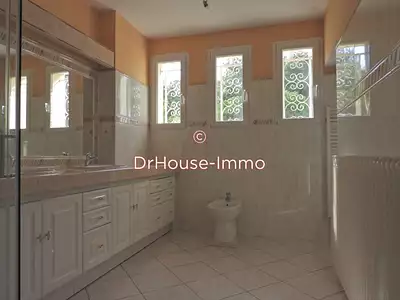 Maison, 170 m²