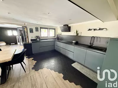 Maison, 203 m²
