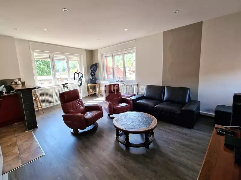 Immeuble, 1 220 m²
