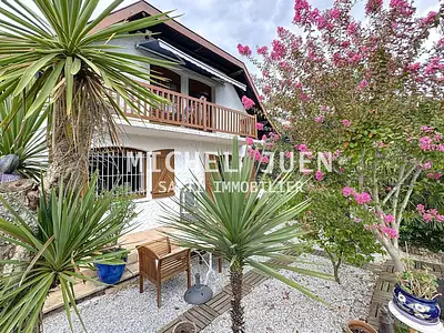 Maison, 232 m²