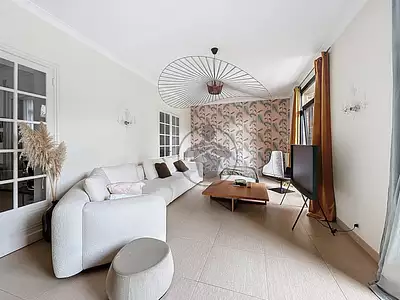 Maison, 328 m²