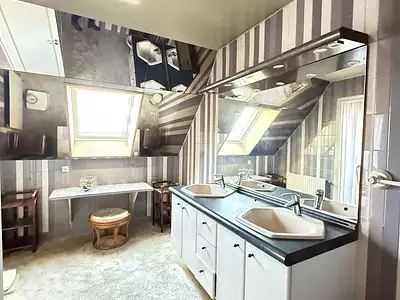 Maison, 216 m²