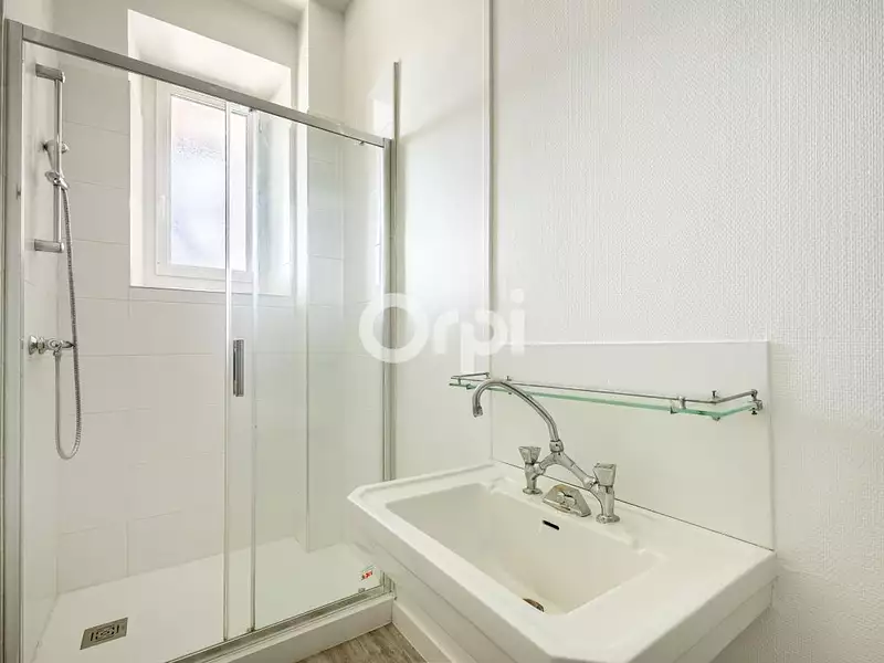 Maison, 180 m²