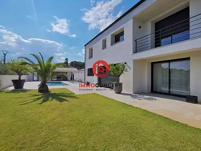 Maison, 220 m²