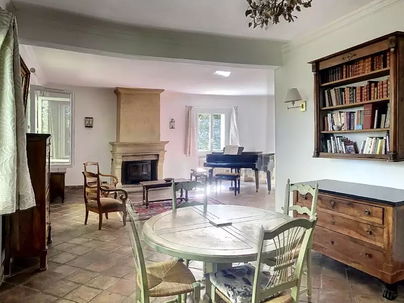 Maison, 210 m²