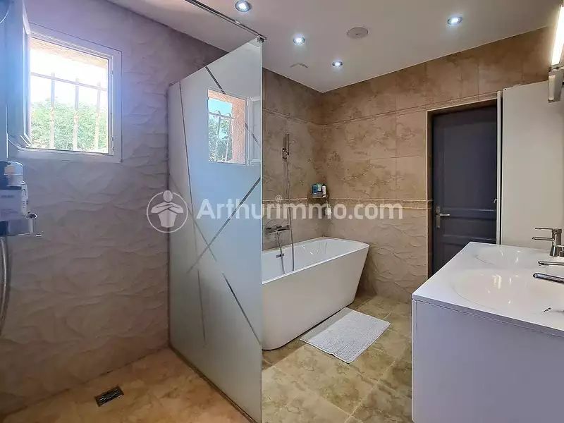 Maison, 181 m²