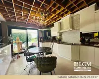 Maison, 288 m²