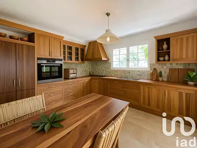 Maison, 151 m²