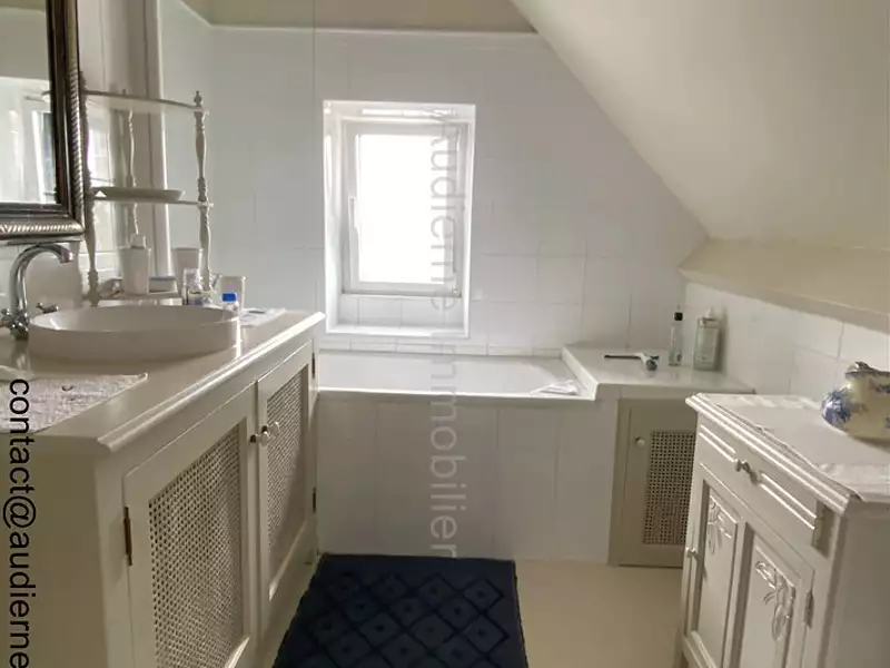Maison, 180 m²