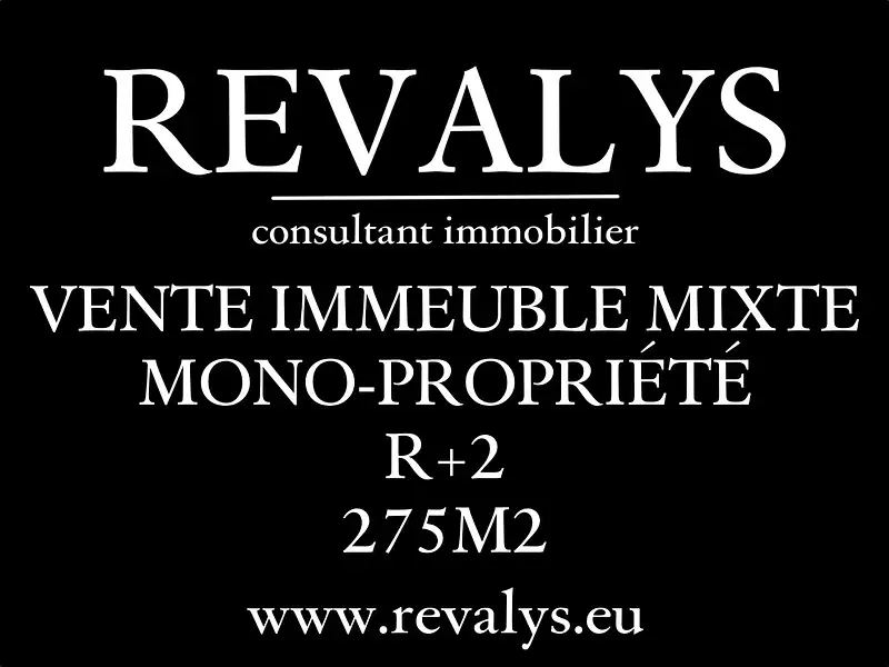 Immeuble, 275 m²