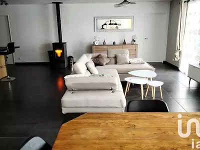 Maison, 99 m²