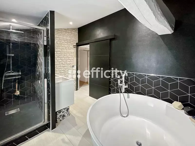 Maison, 180 m²