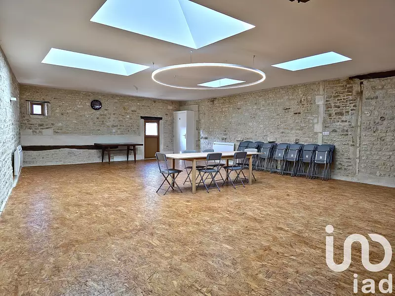 Maison, 940 m²
