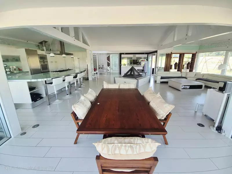 Maison, 229 m²