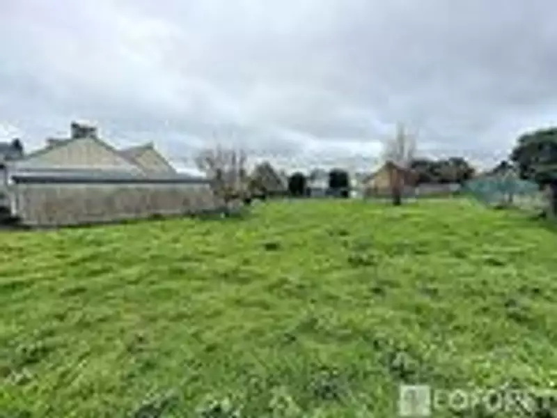 Terrain, 1 900 m²