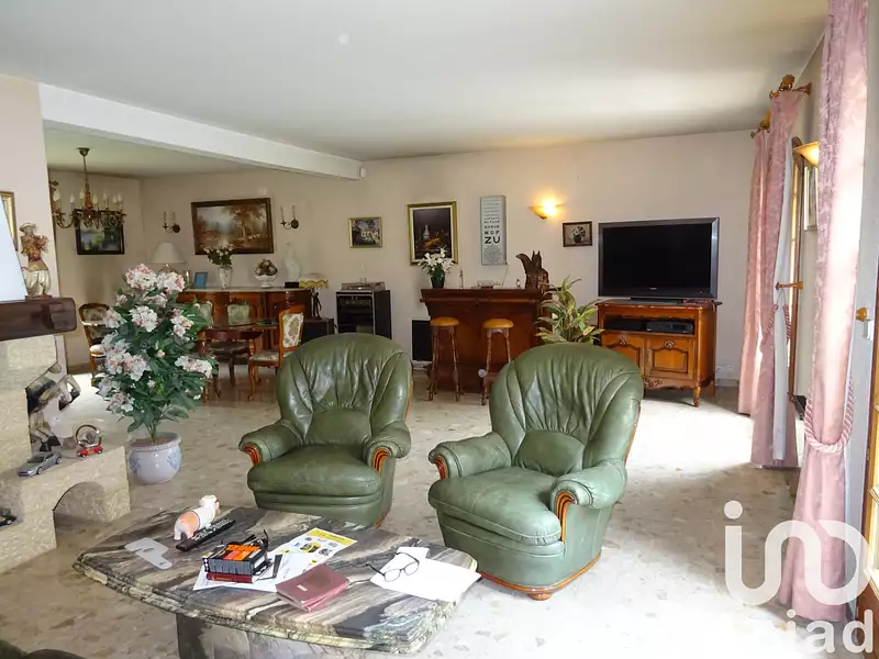 Maison, 195 m²
