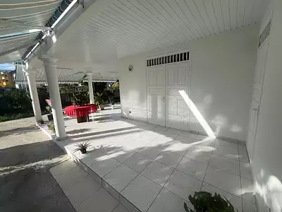 Maison, 230 m²