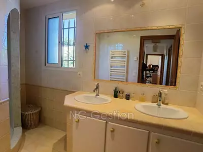 Maison, 334 m²