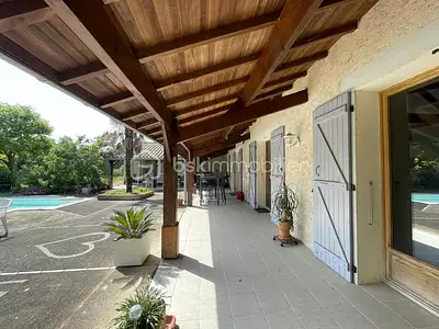 Maison, 270 m²