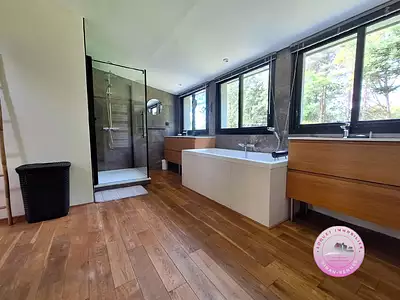 Maison, 250 m²