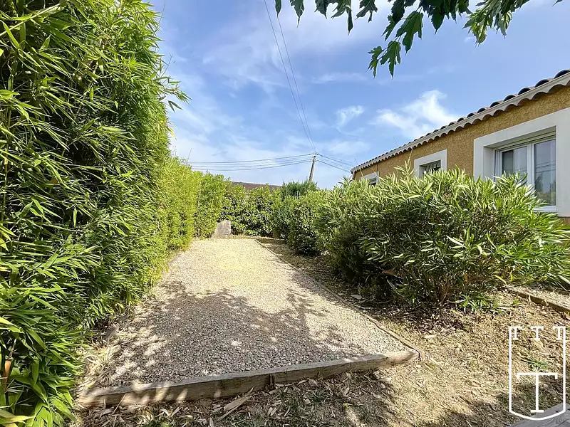 Maison, 240 m²