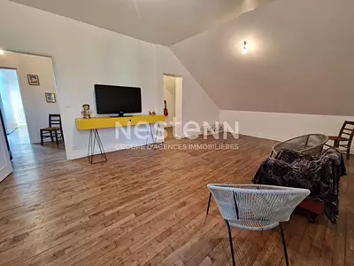 Maison, 225 m²