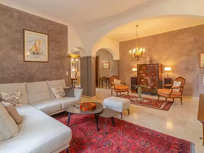 Maison, 233 m²