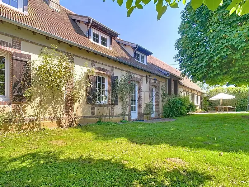 Maison, 317 m²