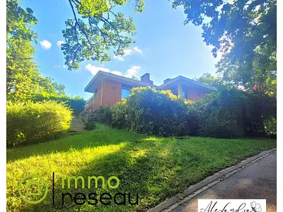 Maison, 240 m²