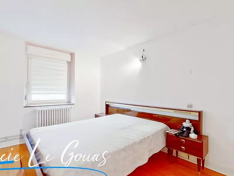 Maison, 233 m²