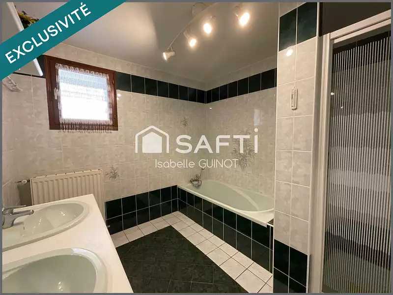 Maison, 172 m²