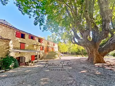 Maison, 370 m²