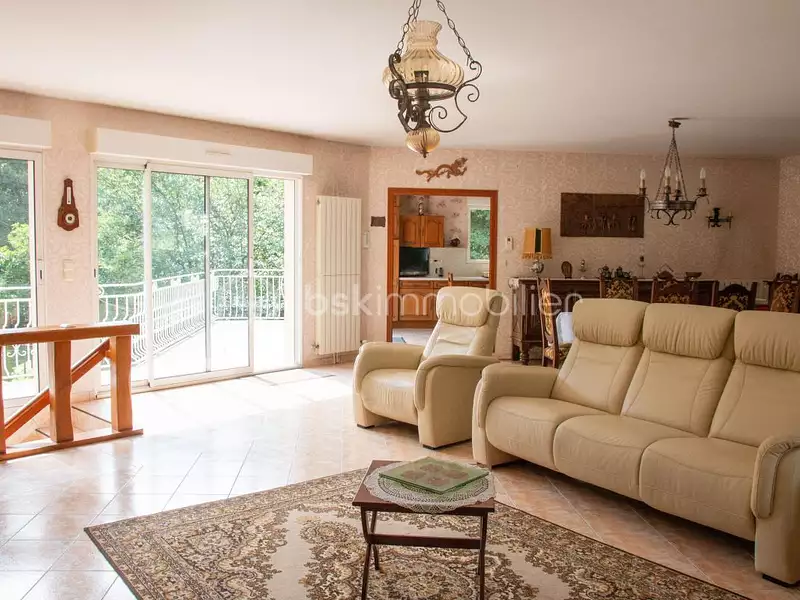 Maison, 310 m²