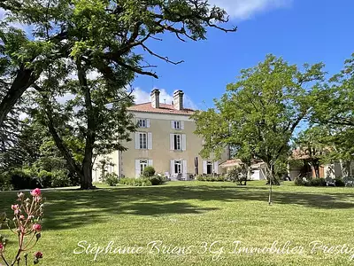 Maison, 750 m²