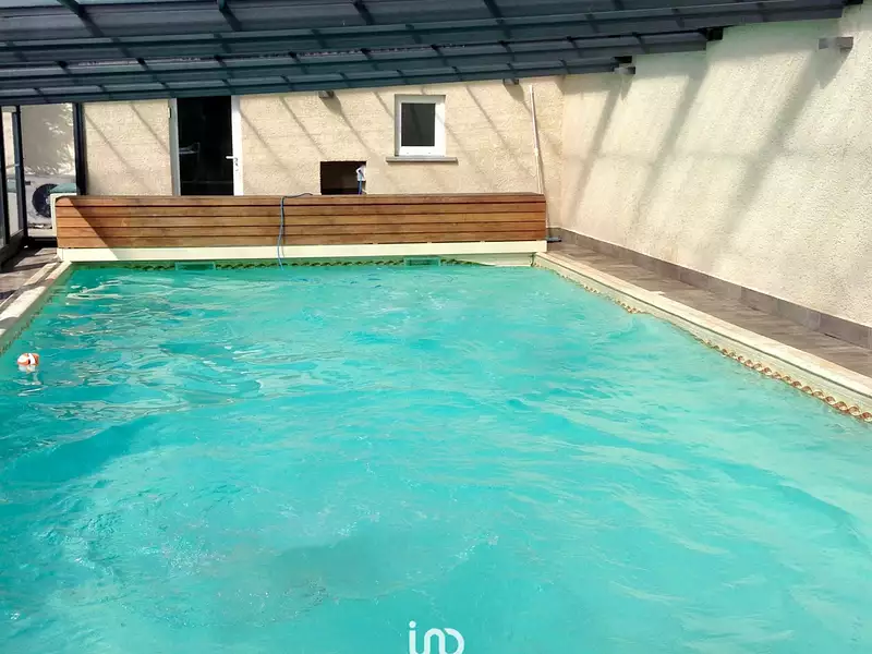 Maison, 200 m²
