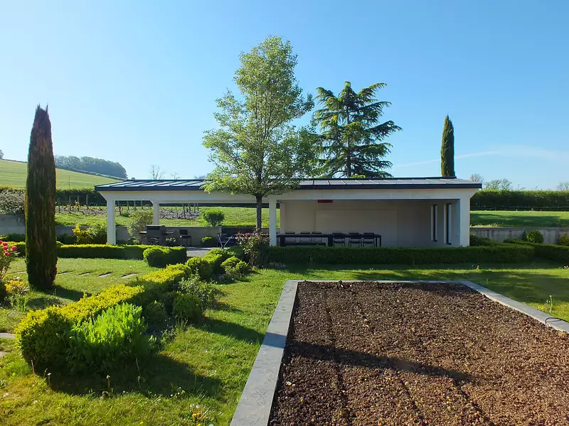 Maison, 730 m²