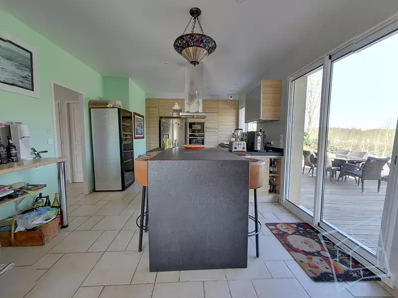 Maison, 205 m²